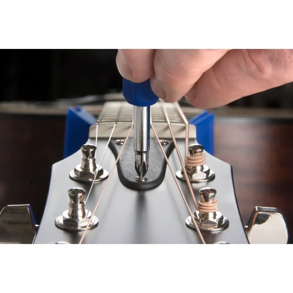 3-webp Built in Screwdriver for Small Cover Screws