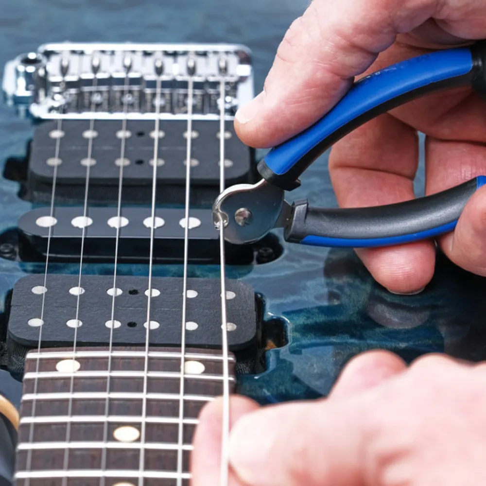 high quality carbon steel String Cutter to effortlessly cut through all electric guitar string