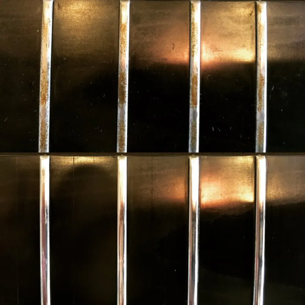 MN104: FRINE Fret Polish FRINE Fret Polish Top - Before, Bottom - After Used FRINE