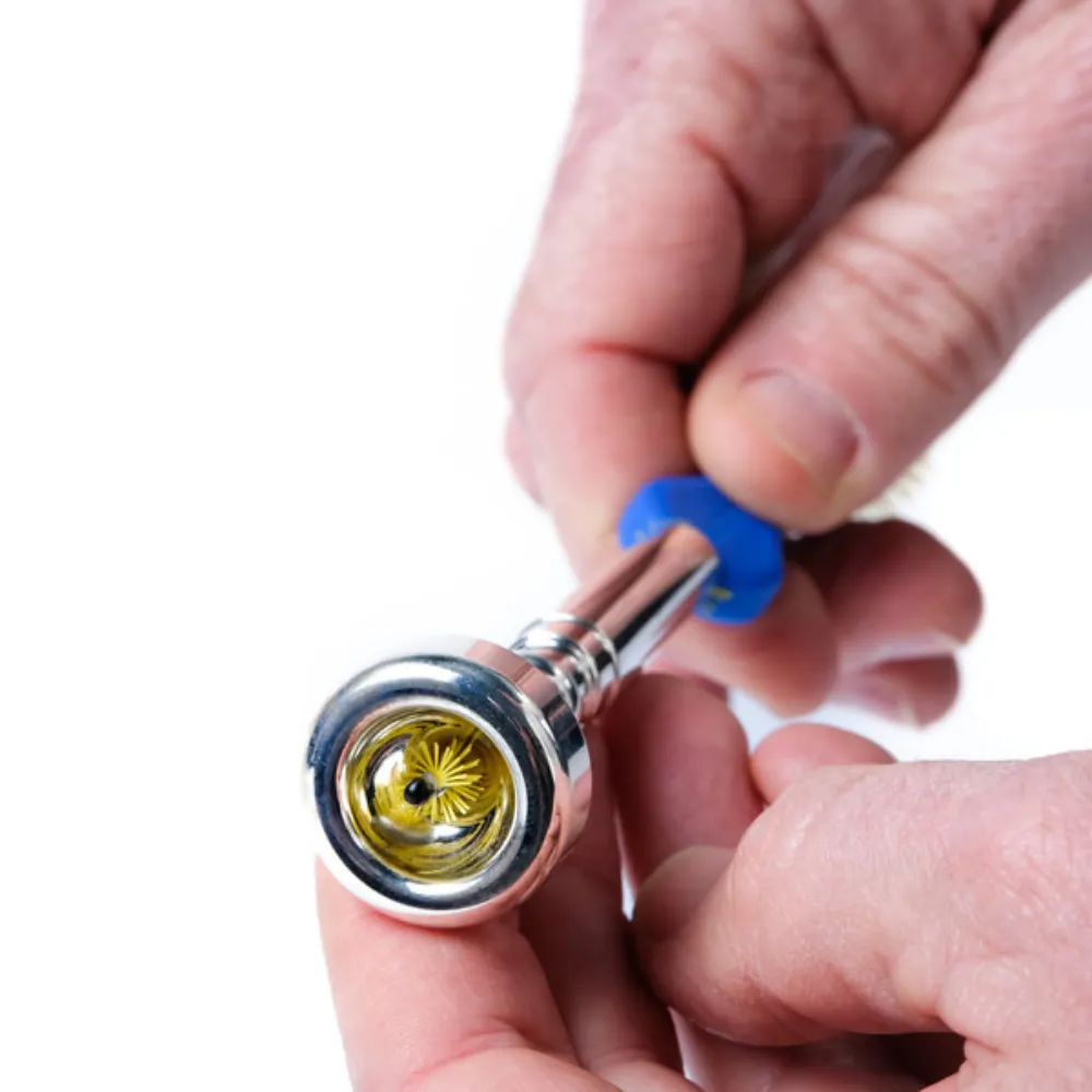 Our extra long length cleans the entire throat and backbore in one stroke